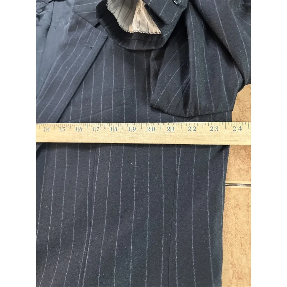 Jos A Bank Signature Gold 2 Piece Black Pin Stripe Flannel Wool Suit 44L 38 x 30